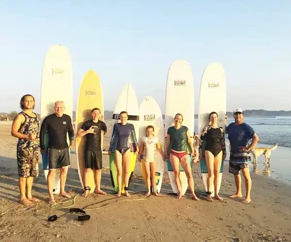 surf playa guiones