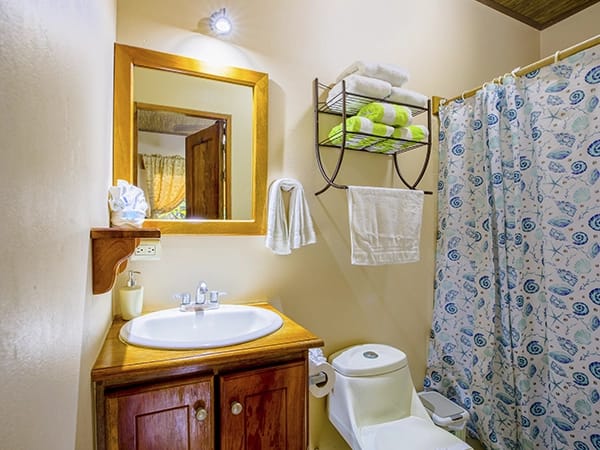 Casa Plumeria Bathroom casa plumeria aloha surf