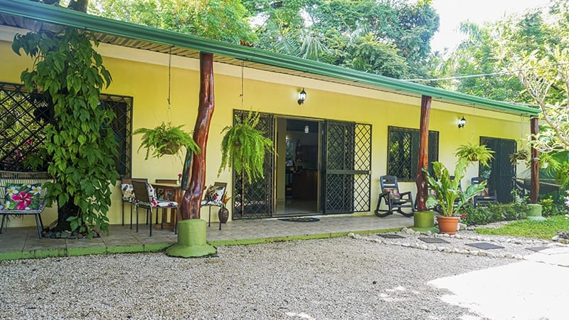 vacation rentals for surfers nosara