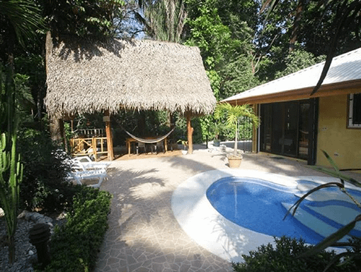 deluxe private pool