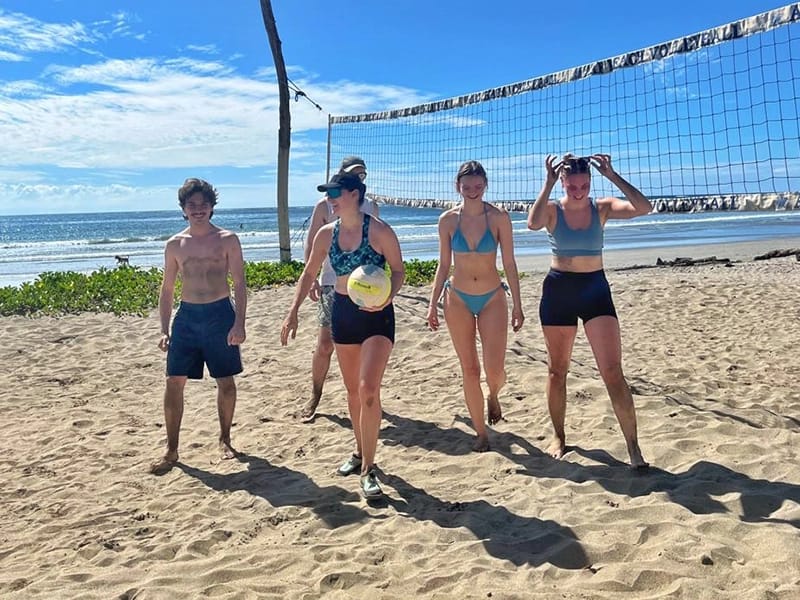 learn spanish and live the pura vida"