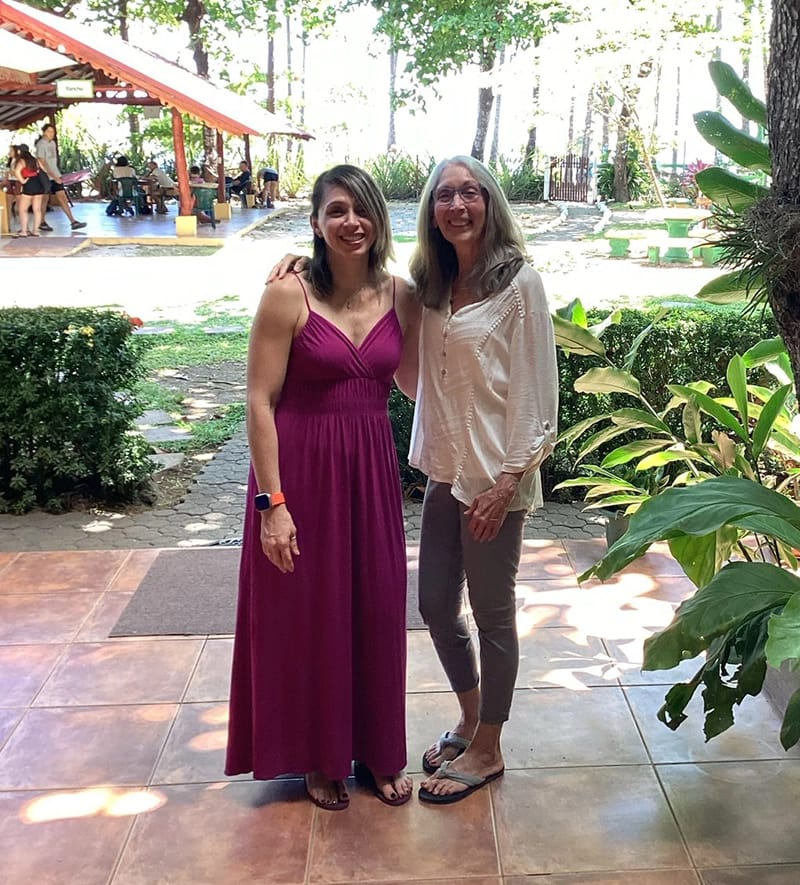 intercultura student elaine with teacher nelsy