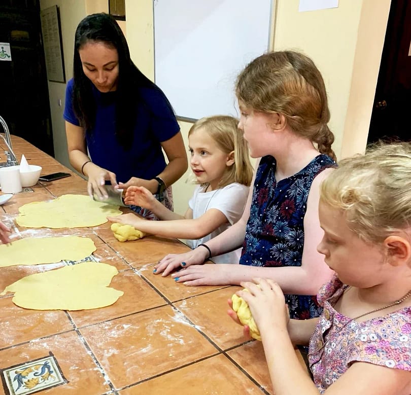 Kinderkochkurs auf Spanisch an unserer Sprachschule in Heredia family spanish immersion program